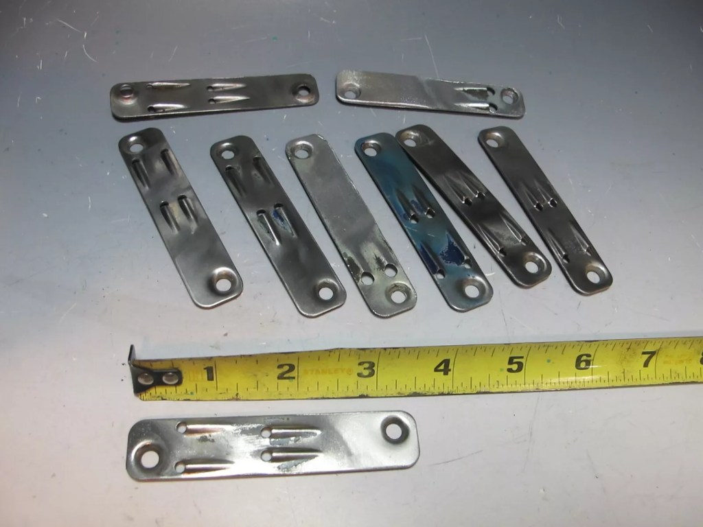 Evinrude Johnson Water By-pass Cover 0304579 304579 ,,,,,,,,,,,,,,,.............