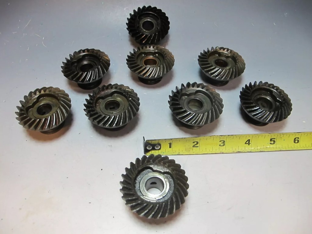 Evinrude Johnson Reverse Gear & Bushing 0305216 305216 - .............,,,,,****