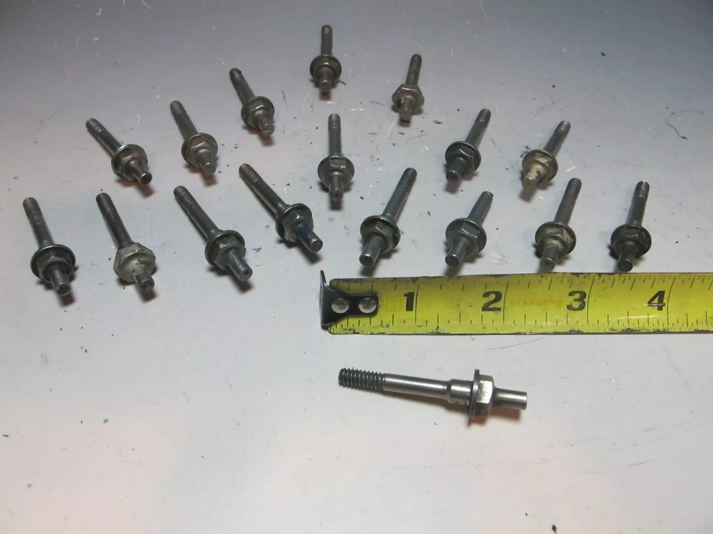 Evinrude Johnson Detent Screw 310052 0310052 ...................................