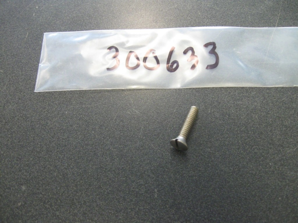 JOHNSON EVINRUDE OMC SCREW PART NUMBER 0300633