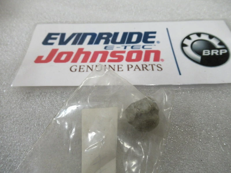 Evinrude Johnson OMC 302446 Nut