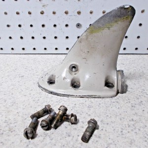 Johnson Evinrude Outboard 9.5 HP / 1964 - 1973 / Gear Case Lower Cover Skeg