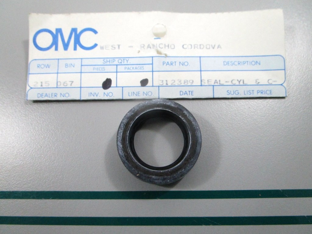 312389 0312389 OMC Johnson Evinrude Oil Seal