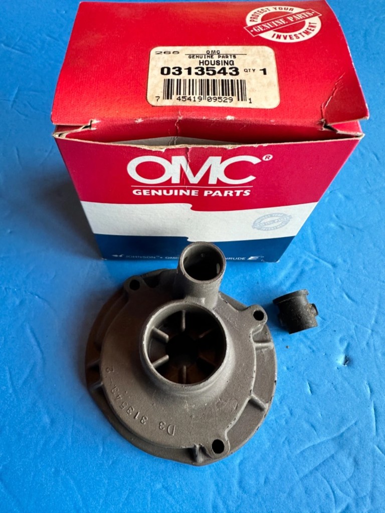 EVINRUDE JOHNSON OMC 0313543 313543 Boat Water Pump Housing OEM