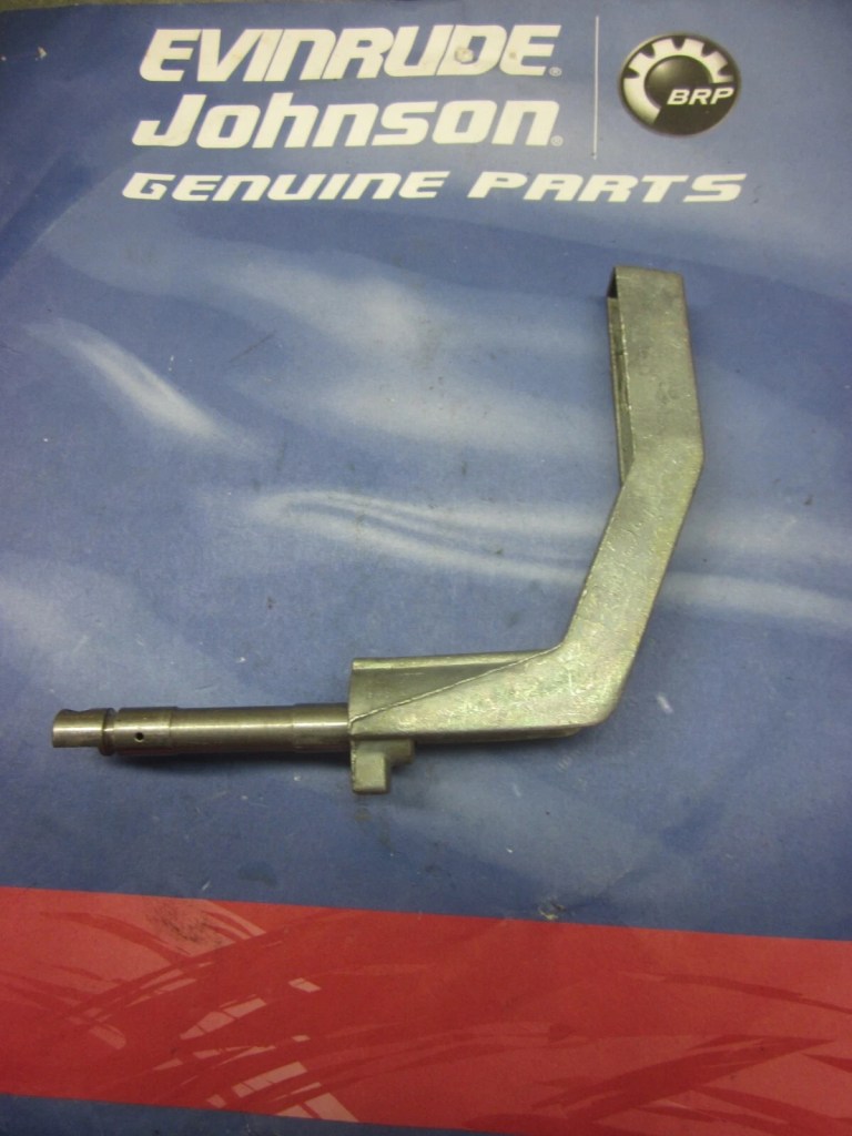 JOHNSON EVINRUDE 5.5 & 6 HP SHIFT HANDLE SHIFT LEVER 378615 385837