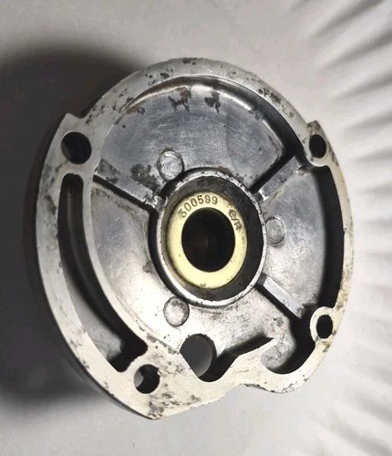 Johnson Evinrude 5.5hp 7.5hp Driveshaft Housing & Seal 376074 382796